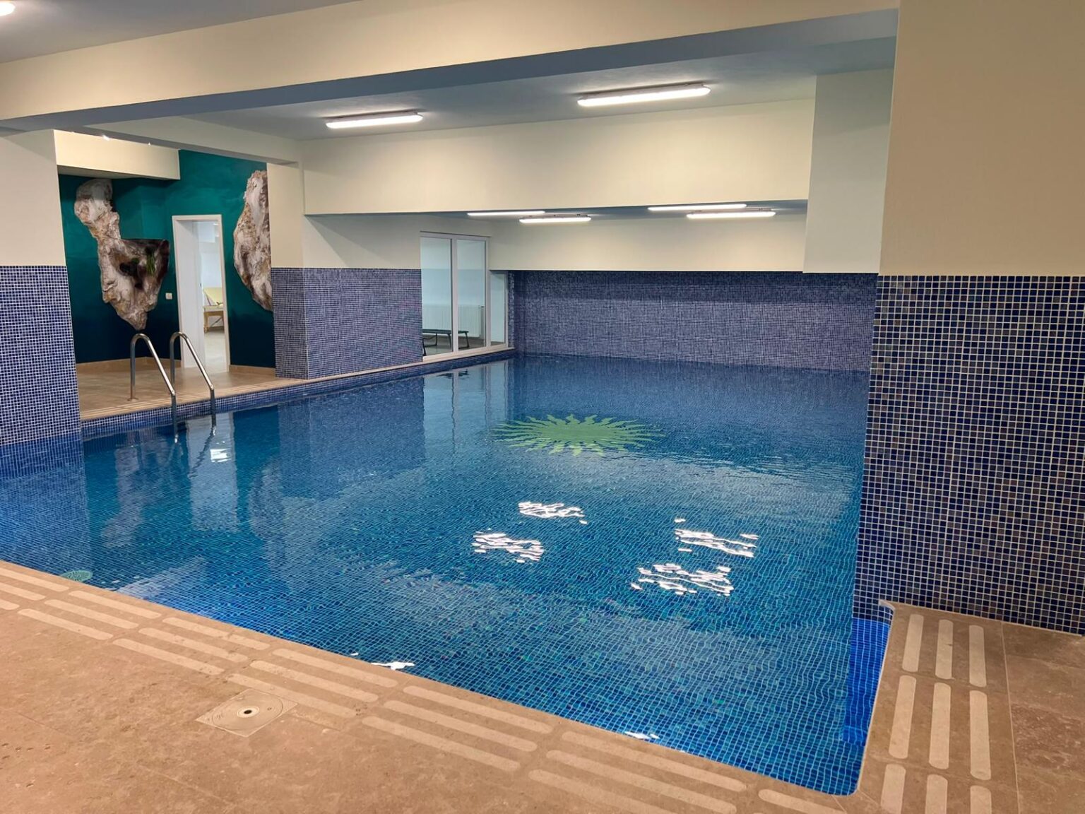 Piscina Phoenix Swim Militari la IN GRAND HOTEL